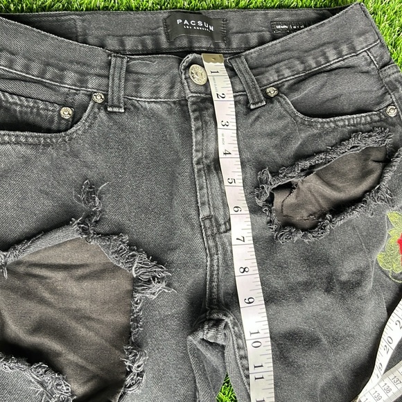 PACSUN Black Distressed Roses Jeans size 30 - Picture 5 of 12